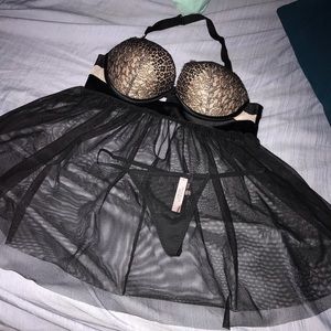 Victoria secret lingerie 36B